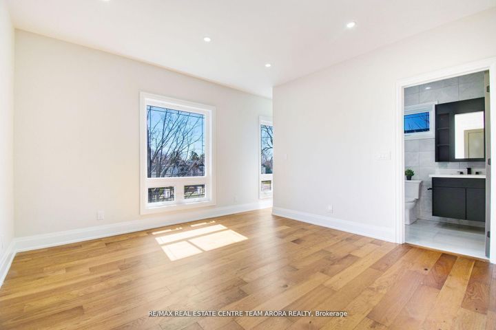 Photo 31 at 1325 Rebecca Street, WO West, Oakville