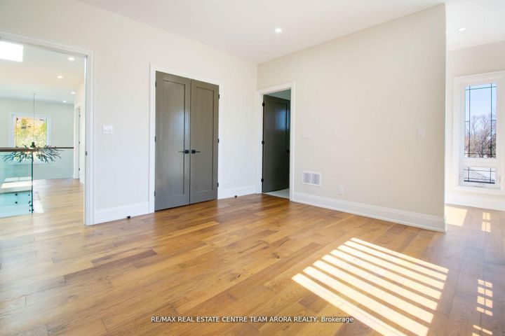 Photo 33 at 1325 Rebecca Street, WO West, Oakville