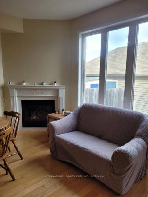 Photo 11 at 23 Hackett Avenue, York University Heights, Toronto