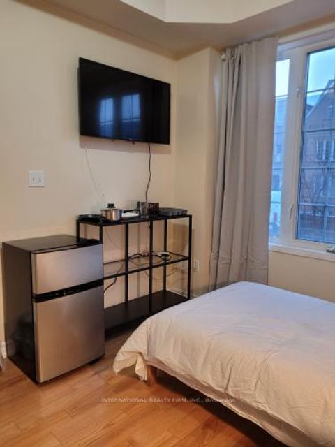 Photo 34 at 23 Hackett Avenue, York University Heights, Toronto