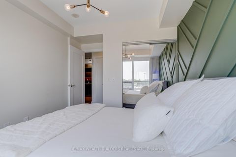 Photo 13 at 418 - 120 Harrison Garden Boulevard, Willowdale East, Toronto