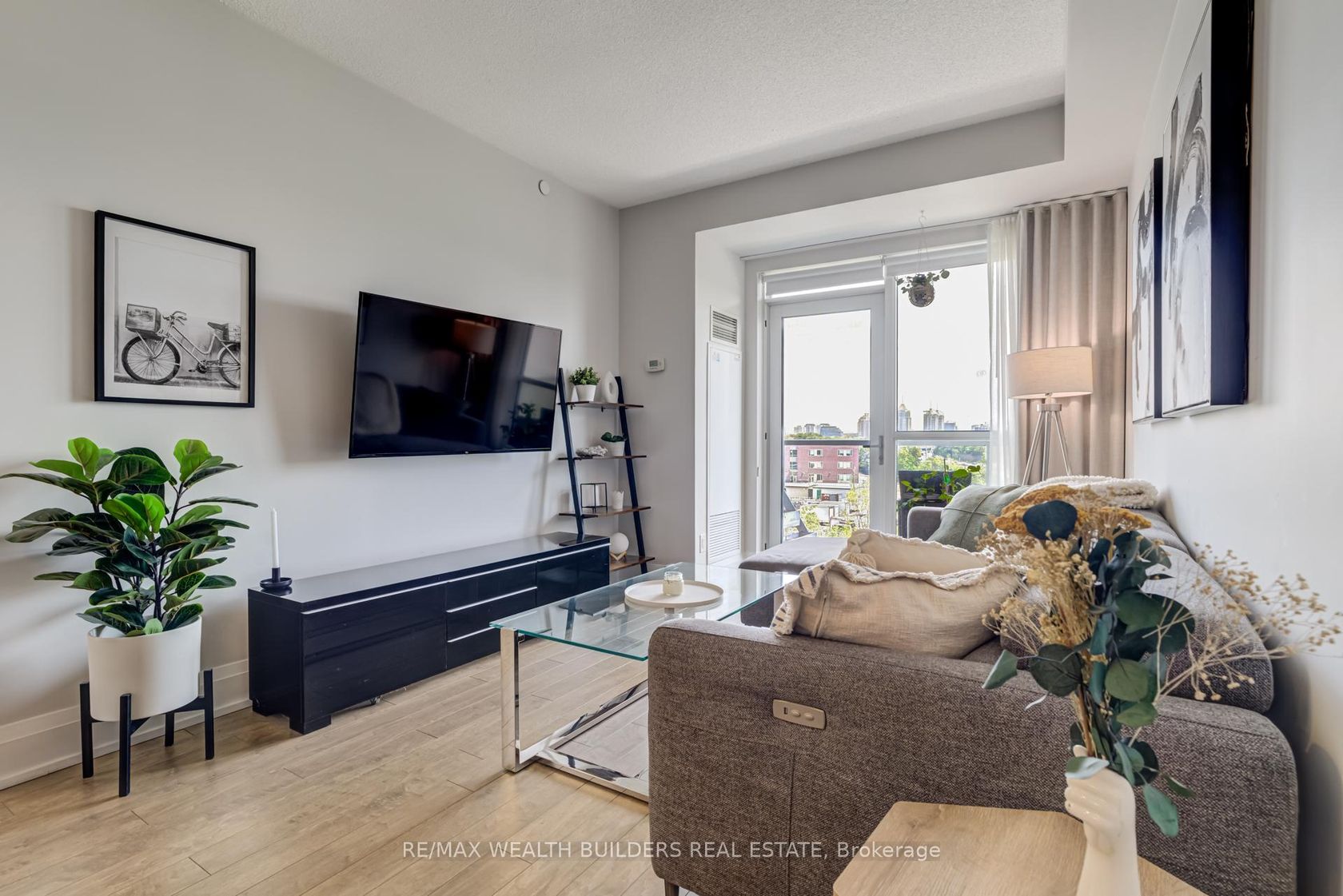 418 - 120 Harrison Garden Boulevard, Willowdale East, Toronto 