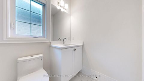 Photo 6 at 104 Greville Street, Vellore Village, Vaughan