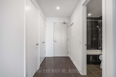 Photo 1 at 4510 - 115 Blue Jays Way, Waterfront Communities C1, Toronto