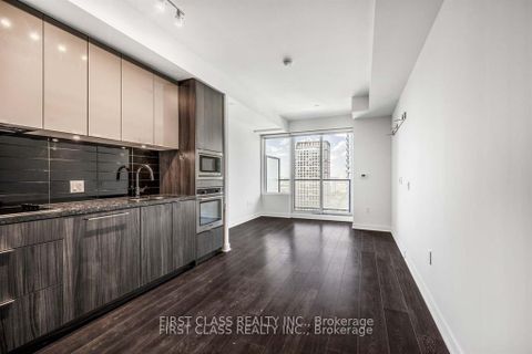 Photo 2 at 4510 - 115 Blue Jays Way, Waterfront Communities C1, Toronto