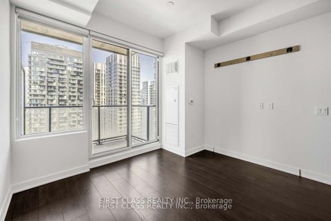 Photo 7 at 4510 - 115 Blue Jays Way, Waterfront Communities C1, Toronto
