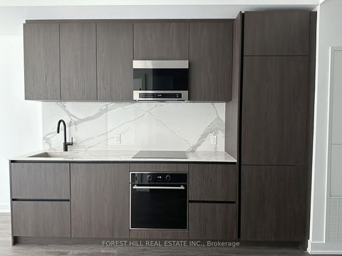 Photo 2 at 2408 - 127 Broadway Avenue, Mount Pleasant West, Toronto