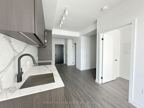 Photo 7 at 2408 - 127 Broadway Avenue, Mount Pleasant West, Toronto