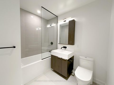 Photo 12 at 2408 - 127 Broadway Avenue, Mount Pleasant West, Toronto