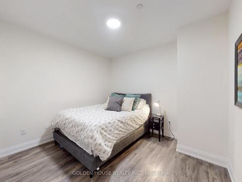 Photo 33 at 403 - 200 Woodbine Avenue, The Beaches, Toronto