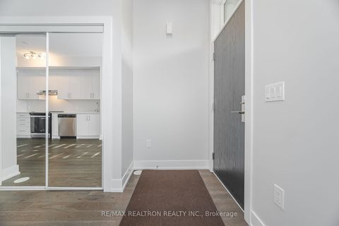 Photo 6 at L142 - 9580 Islington Avenue, Sonoma Heights, Vaughan