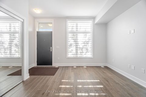 Photo 8 at L142 - 9580 Islington Avenue, Sonoma Heights, Vaughan