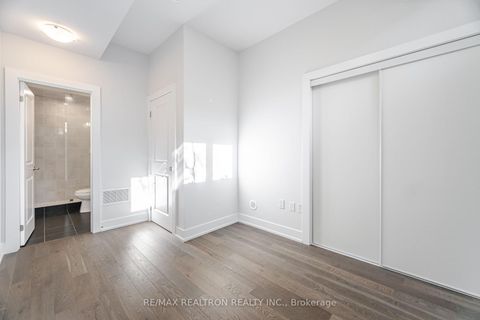 Photo 26 at L142 - 9580 Islington Avenue, Sonoma Heights, Vaughan