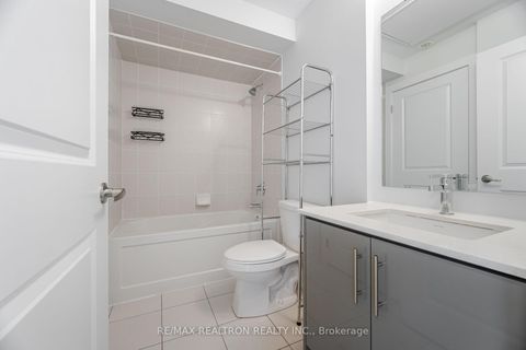 Photo 30 at L142 - 9580 Islington Avenue, Sonoma Heights, Vaughan