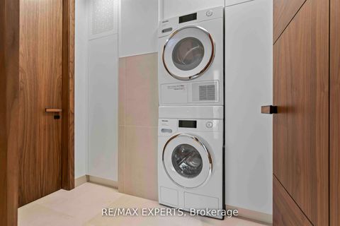 Photo 10 at 702 - 1700 Avenue Road, Nortown, Toronto