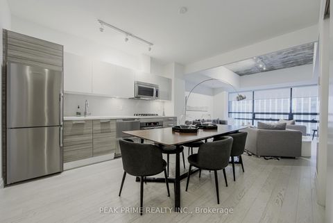Photo 2 at 501 - 224 King Street W, Waterfront Communities C1, Toronto