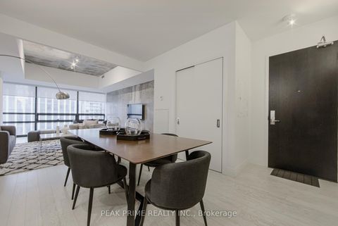 Photo 4 at 501 - 224 King Street W, Waterfront Communities C1, Toronto