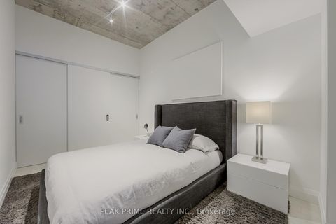 Photo 19 at 501 - 224 King Street W, Waterfront Communities C1, Toronto