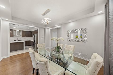 Photo 11 at 14 Beaconsfield Drive, Kleinburg, Vaughan
