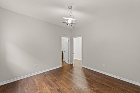 Photo 38 at 14 Beaconsfield Drive, Kleinburg, Vaughan