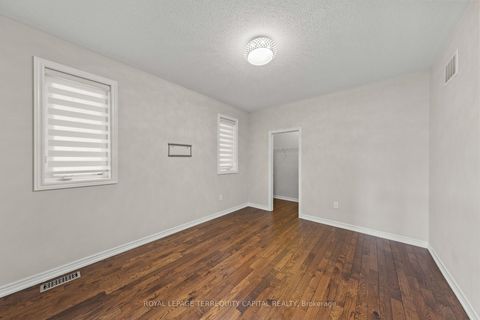 Photo 39 at 14 Beaconsfield Drive, Kleinburg, Vaughan