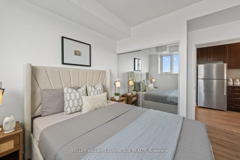 Photo 9 at 813 - 2800 Keele Street, CFB, Toronto