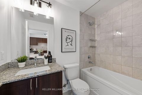 Photo 10 at 813 - 2800 Keele Street, CFB, Toronto