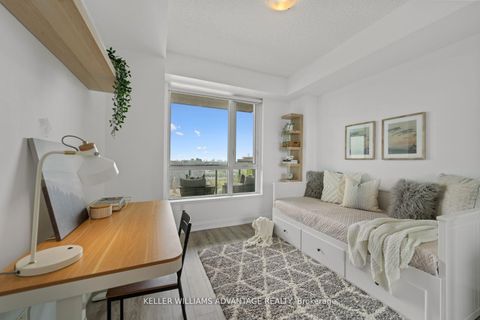Photo 11 at 813 - 2800 Keele Street, CFB, Toronto