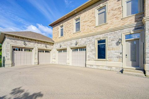 Photo 7 at 71 Grandvista Crescent, Vellore Village, Vaughan