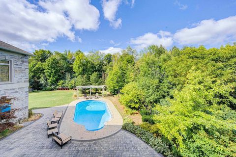 Photo 43 at 71 Grandvista Crescent, Vellore Village, Vaughan