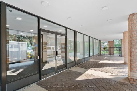 Photo 2 at 204 - 96 Fifeshire Road, Windfields, Toronto