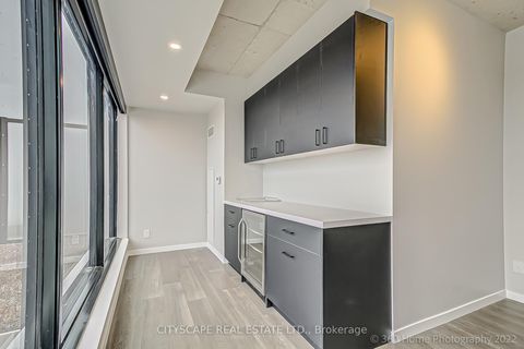 Photo 5 at Ph 810 - 7 Smith Crescent, Queensway, Toronto