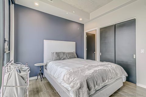 Photo 19 at Ph 810 - 7 Smith Crescent, Queensway, Toronto