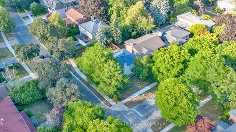 Photo 5 at 263 Upper Highland Crescent, Windfields, Toronto