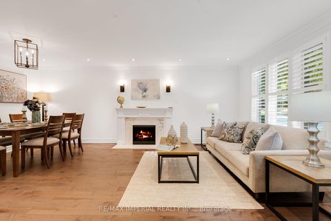 Photo 13 at 263 Upper Highland Crescent, Windfields, Toronto