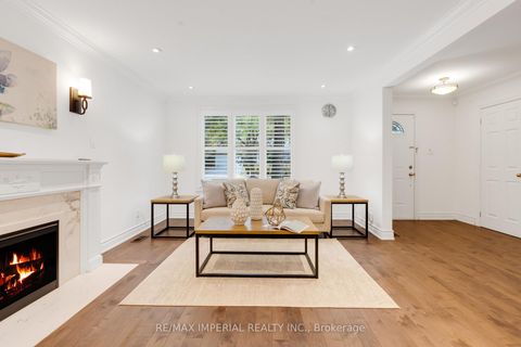 Photo 14 at 263 Upper Highland Crescent, Windfields, Toronto