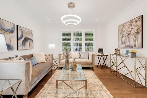 Photo 19 at 263 Upper Highland Crescent, Windfields, Toronto