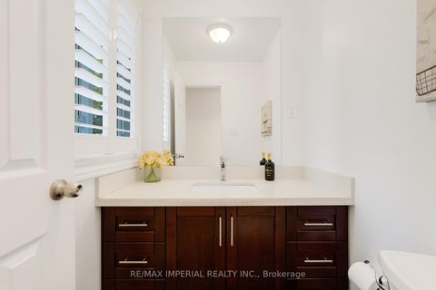 Photo 26 at 263 Upper Highland Crescent, Windfields, Toronto