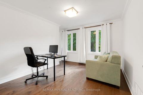 Photo 38 at 263 Upper Highland Crescent, Windfields, Toronto