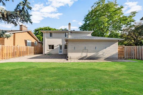 Photo 44 at 263 Upper Highland Crescent, Windfields, Toronto