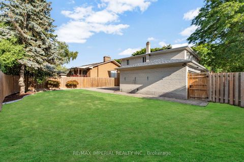 Photo 45 at 263 Upper Highland Crescent, Windfields, Toronto