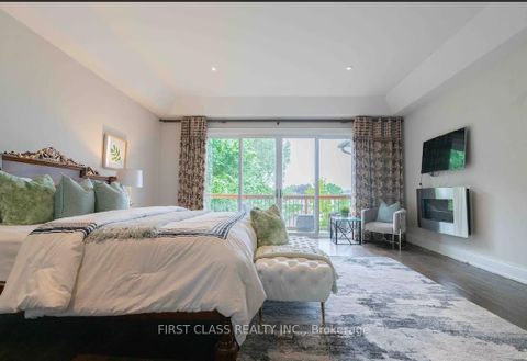 Photo 18 at 25 Dresden Road, Clanton Park, Toronto