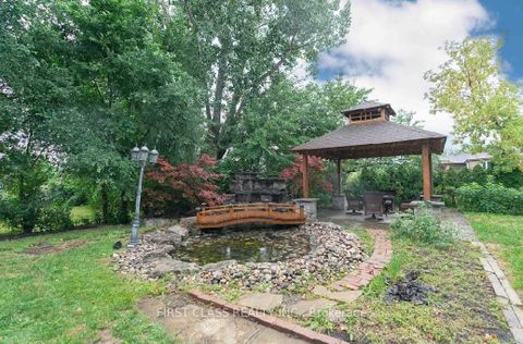 Photo 37 at 25 Dresden Road, Clanton Park, Toronto