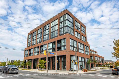 Photo 21 at 307 - 2300 St Clair Avenue W, Junction Area, Toronto