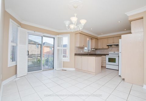 Photo 6 at 71 Rosanna Crescent, Maple, Vaughan