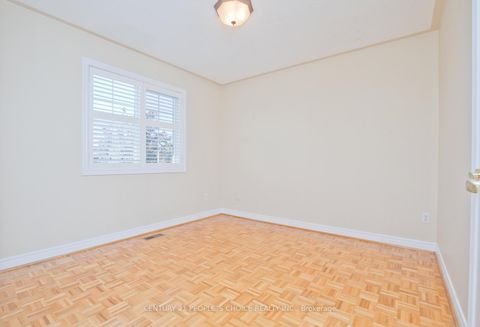 Photo 20 at 71 Rosanna Crescent, Maple, Vaughan