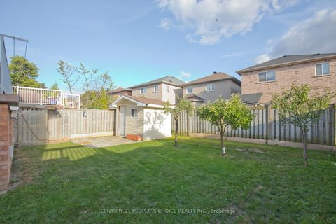 Photo 36 at 71 Rosanna Crescent, Maple, Vaughan