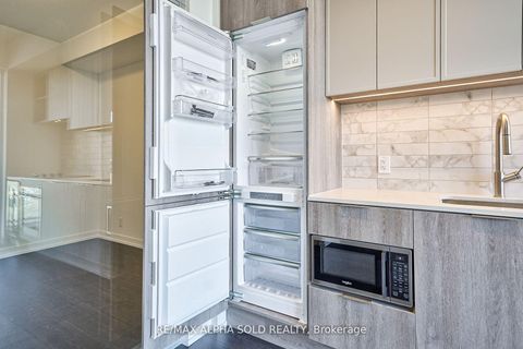 Photo 11 at 1108 - 2020 Bathurst Street, Cedarvale, Toronto