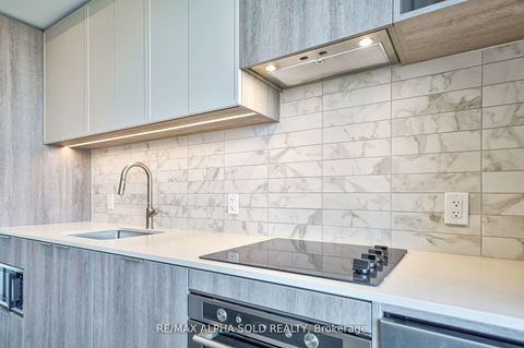 Photo 12 at 1108 - 2020 Bathurst Street, Cedarvale, Toronto