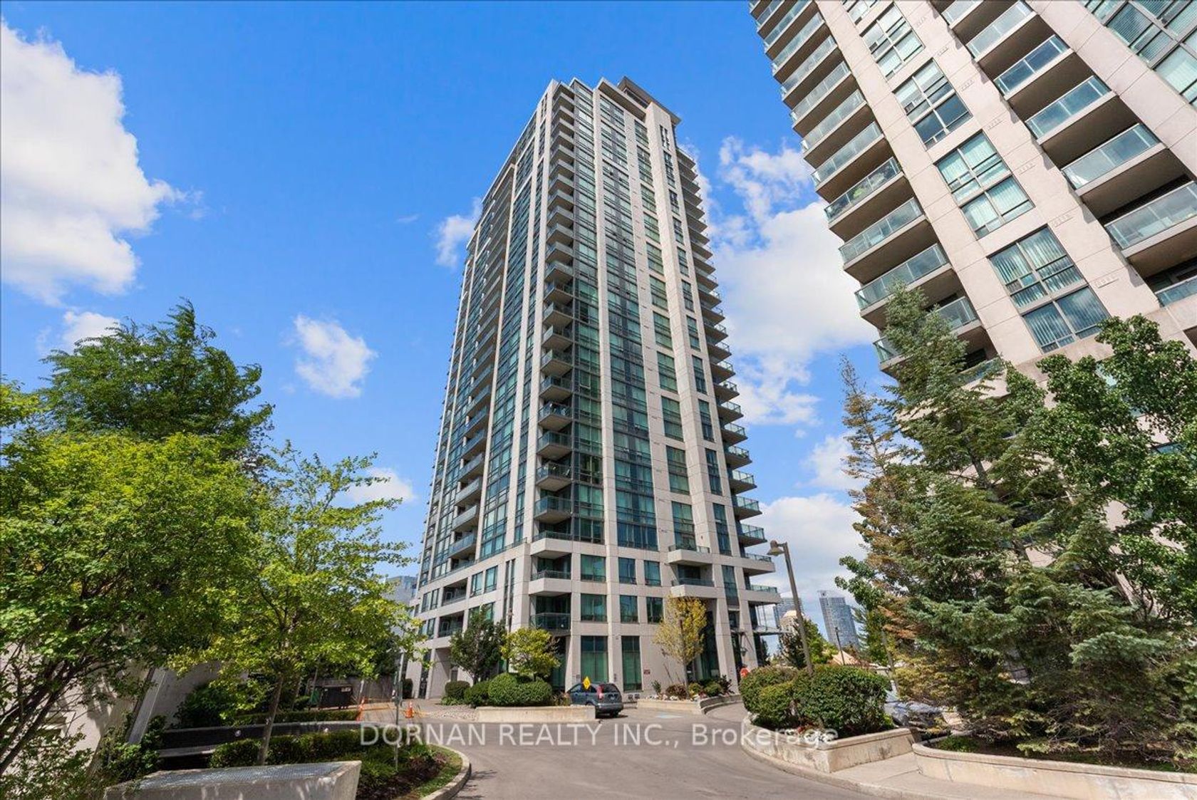 305 - 88 Grangeway Avenue, Woburn, Toronto 